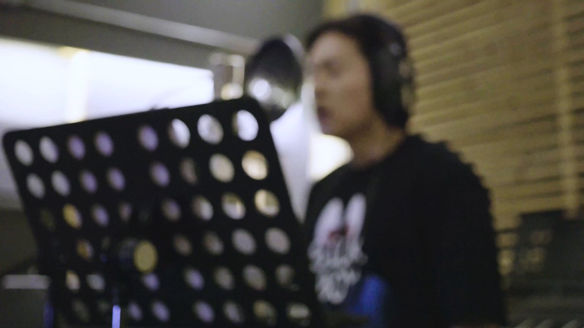 เหตุผลที่ทำให้ ‘พี่เบล สุพล’ และ ‘พี่เจน เจนพัฒน์’ อินเพลง ‘ใครจะรู้’ ขนาดนี้คืออะไร ? #ใครจะรู้_BehindTheSong BILLKIN - ใครจะรู้ (Silent Blue) - Behind The Song : #ใครจะรู้ #GrowWithTheFlowAlbum #BillkinEntertainment #Bbillkin ----- Official MV & Streaming Platforms : :