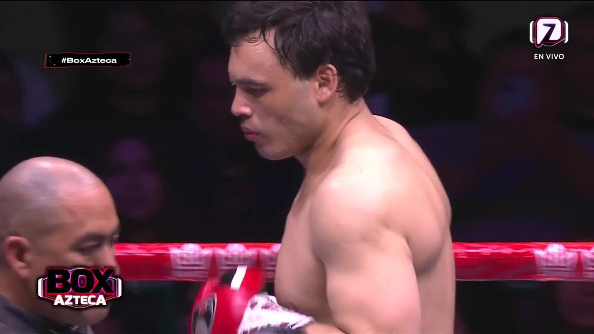 SE FUE EL DE ESTUDIO 🥊 Termina el primer asalto con algunas combinaciones por parte de Chávez Jr. 🔥 #BOXAZTECA