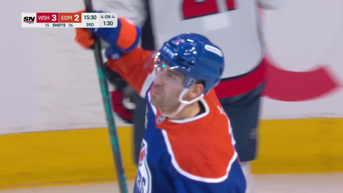 Bouch’s first career hatty 🧢🎩 👒 #LetsGoOilers
