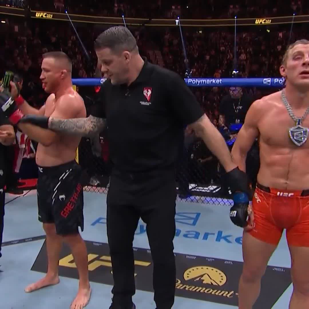 El ganador y nuevo campeón interino de peso ligero 🏆 Justin Gaethje 🇺🇸 👏🏻 En vivo por Paramount+ Deportes | #UFC324