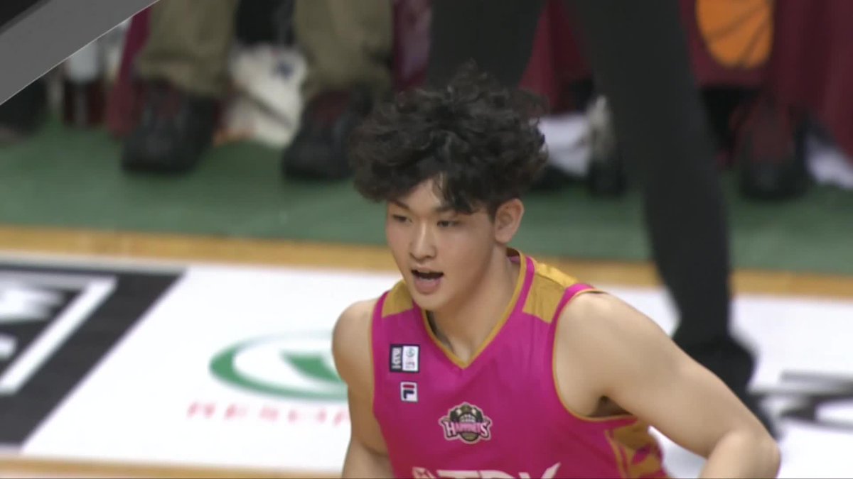 🎙️「よくやった!!」 秋田に特別指定選手として加入した小川瑛次郎が初得点の3Pシュートを決める! 【公式】秋田ノーザンハピネッツ 📡バスケットLIVEで見逃し視聴 #Bリーグ #りそなグループ