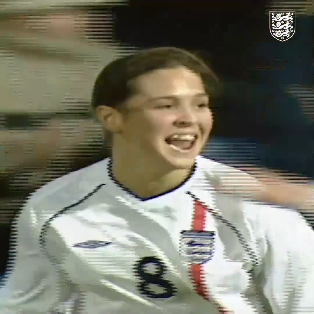 172 #Lionesses caps and 40 goals 🤯 🏴󠁧󠁢󠁥󠁮󠁧󠁿 Wishing Fara Williams MBE a very happy birthday! 🎈