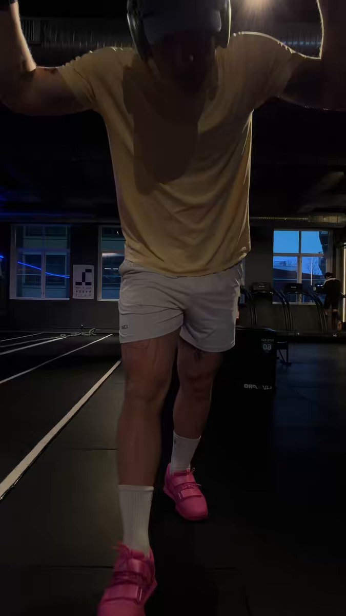 Squats are my favorite exercise 🫶🏻🍑