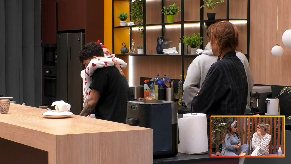 Las vueltas que da esta casa, mejor así para Cristina y para todos. #GHDÚO25E