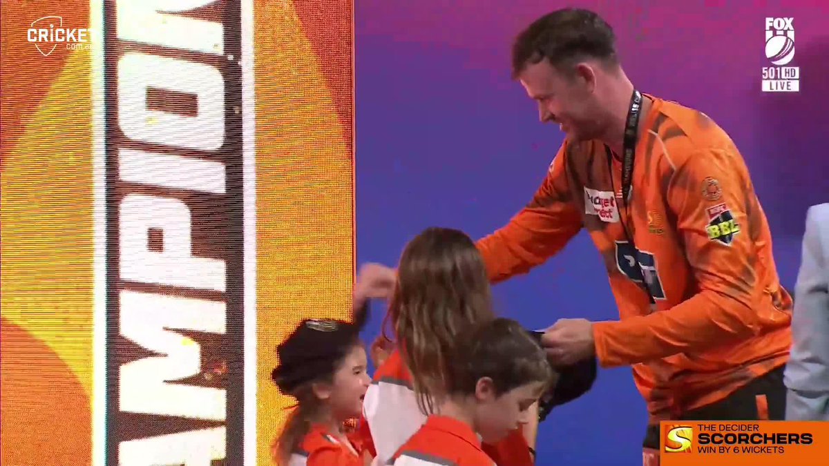 CUTEST VIDEO OF THE DAY. 🥹❤️ - 3 young kids presented the winning medal to Perth Scorchers captain Ashton Turner. 🏅