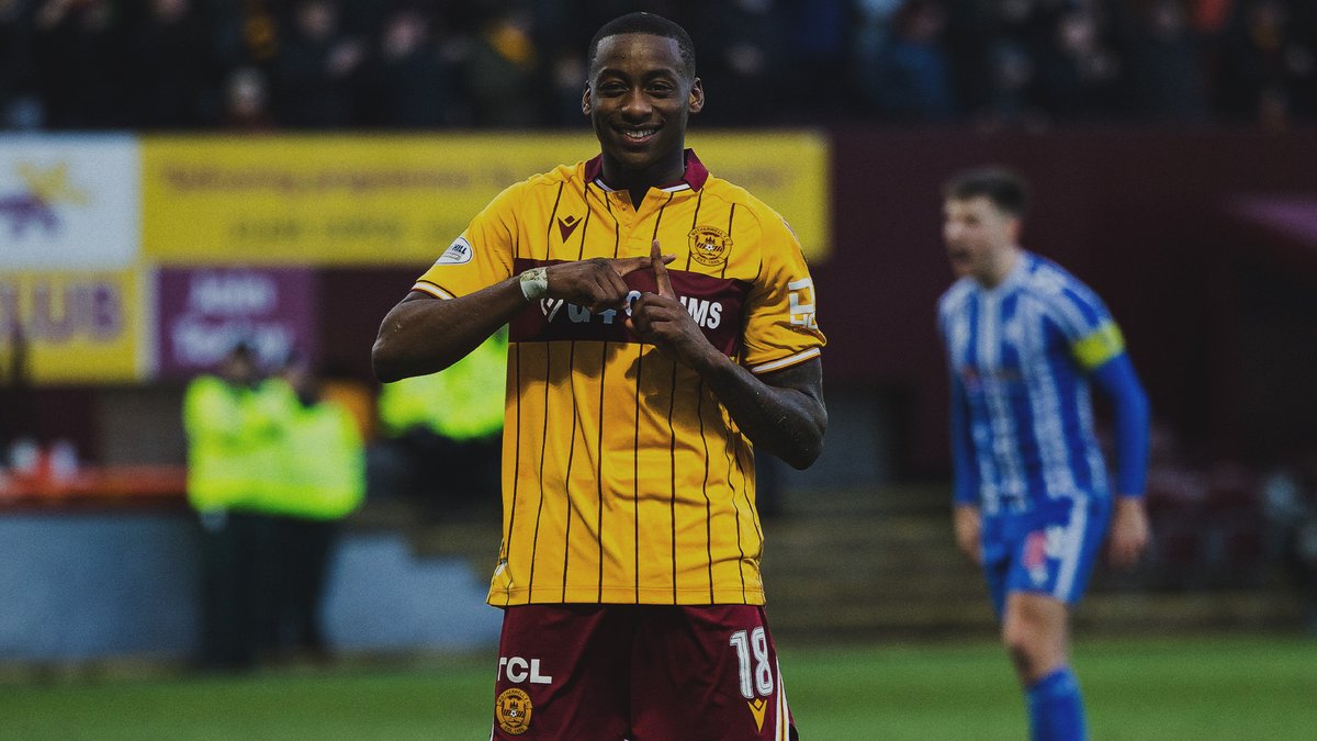 ⚽️ 16th Motherwell goal this season 🔥 The perfect technique 🧡 Showing his love for the support tawanda jethro maswanhise is on fire.