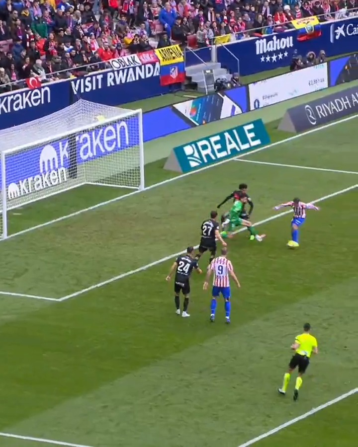 WOW. 🥵 #AtletiMallorca | #LALIGAHighlights