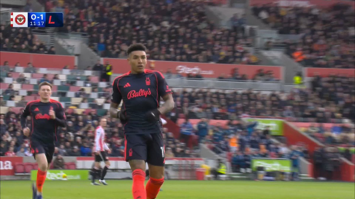 Igor Jesus fires Nottingham Forest ahead with a wonderful strike ⚡️
