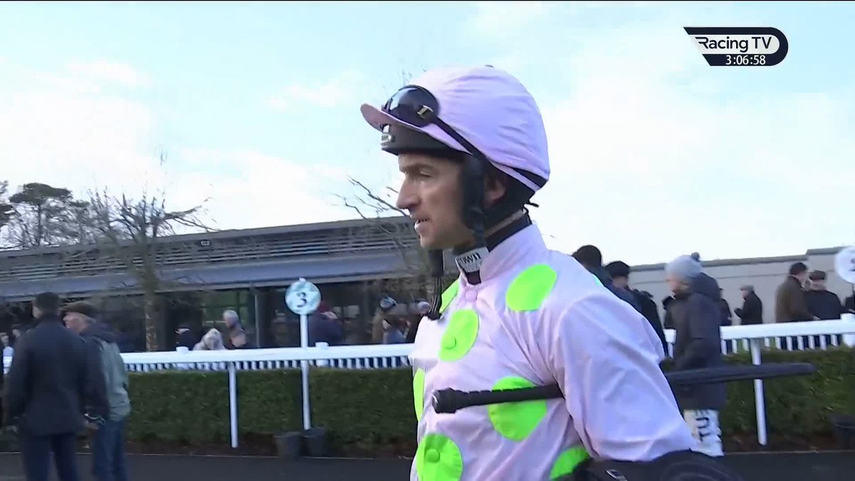 🗣️ "I thought he'd win, but I didn't think he'd win like that." Patrick Mullins clearly loves Love Sign D'Aunou ... And why wouldn't he, judged by that ruthless display in the bumper Naas Racecourse? He now looks the top choice for Willie Mullins CheltenhamRacecourse