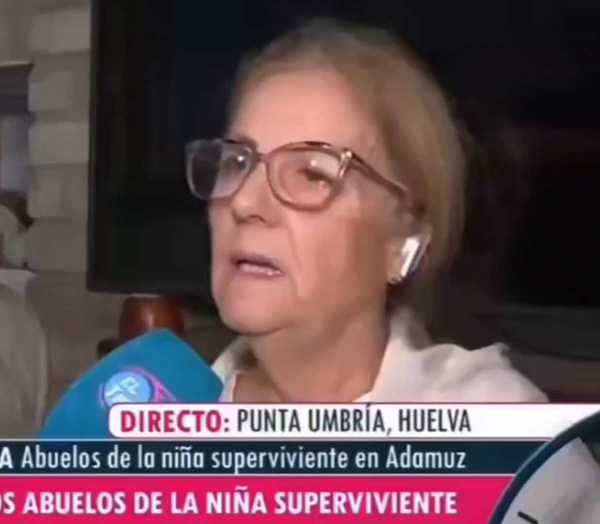 ⭕ A la izquierda tienes a Sánchez diciendo que han puesto a las víctimas "en el centro de sus prioridades, con empatía, eficacia, transparencia..." ⭕ A la derecha tienes a las víctimas pidiendo ayuda a todos los ciudadanos para echar al Gobierno. "Que dejen de mentir".