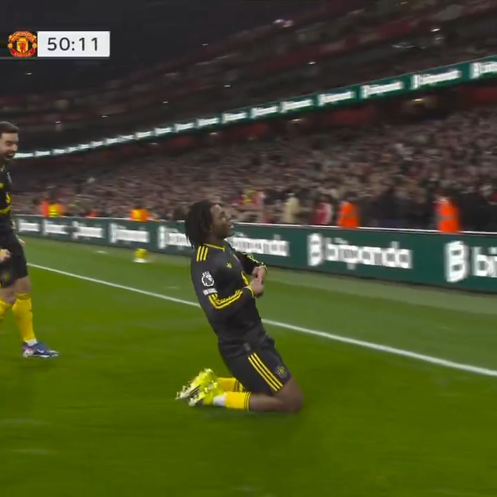 PATRICK DORGU. OUT OF THIS WORLD. 😱 MAN UNITED LEAD ARSENAL AT THE EMIRATES.