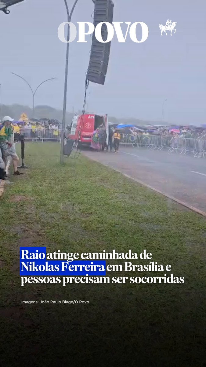 RAIO EM BRASÍLIA | Veja o momento em que um raio atinge a área onde o deputado Nikolas Ferreira promovia uma manifestação com apoiadores do ex-presidente Jair Bolsonaro
