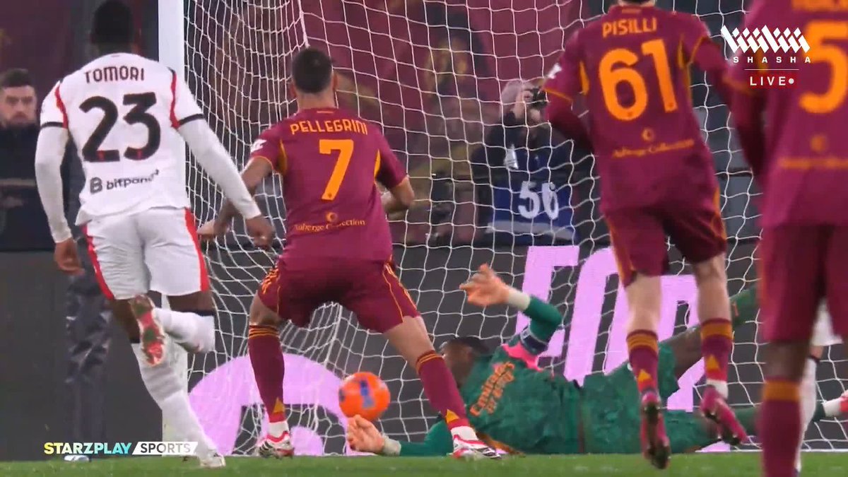 الذئاب يعودون 🔥 بيليغريني يعادل النتيجة لـ روما أمام ميلان من علامة الجزاء ⚽🎯 تابعوا المباراة وباقي مواجهات #الكالتشيو_على_شاشا ✨🇮🇹 اشترك الآن 📺