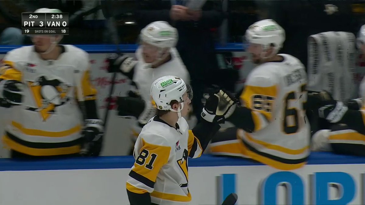 Ben Kindel AGAIN 😱 The kid from Coquitlam, BC has his second of the night!