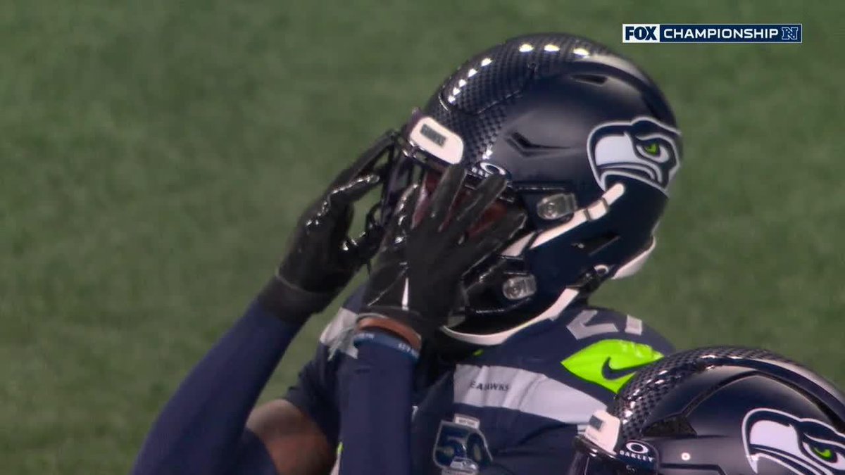 Tariq Woolen was called for an unsportsmanlike conduct penalty and gave the Rams an automatic first down. 📺 FOX