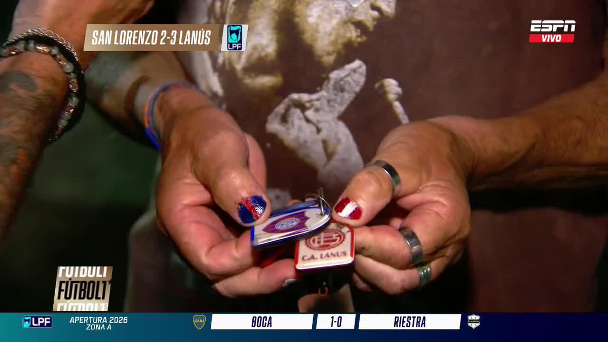 Nació en Boedo, pero se mudó a Lanús en 1954 y es hincha de San Lorenzo y del Grana: ¡SUS UÑAS LO DELATAN! 👀 Etiquetá a tu amigo doble camiseta... 📺 #ESPNFútbol1 | #DisneyPlus Plan Premium