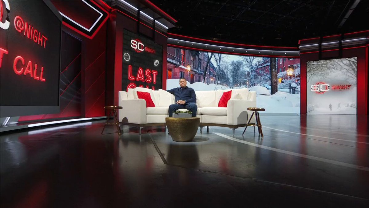 For some reason Nicole Briscoe went outside for this edition of #LastCall. 🤦🏾‍♂️ #BriscoeAndEaves #sportscenter #espn #winterstorm