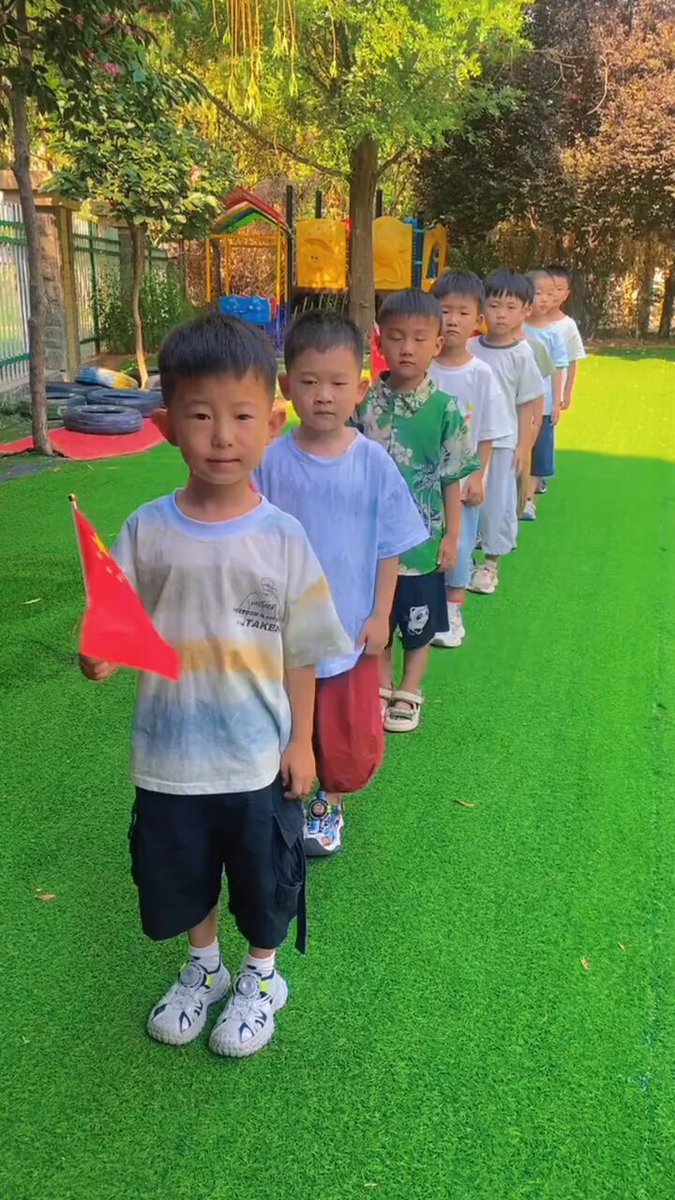 河南的幼儿园，每天都教小朋友们唱这些歌吗？