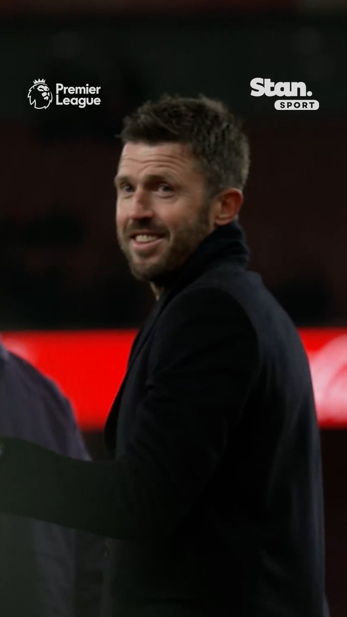I absolutely love this video. Listen to the NOISE in the background. ‘It’s Carrick, you knowwww’ 🎶❤️