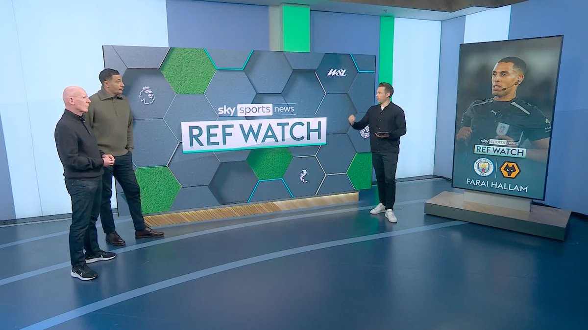 ''He has better insight into the rules and into how the game is played'' Dermot Gallagher and Jay Bothroyd discuss the importance of referees having prior playing experience and how it can positively influence their decision-making with Farai Hallam an example 💪