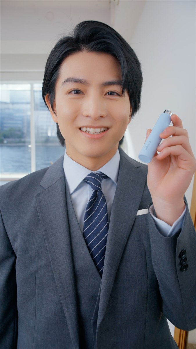 ／ 仕事HARU🧑‍💻🧡 ＼ 大事な商談を控えているハルくん、何か作戦があるみたいです。 _______________________ 次のLookの動画公開は1/27(火)20:00🫧 🛒柏木悠限定のコラボ特典をご用意！ 👉 詳細はこちら 🔗 #カラリア香りの定期便 #柏木悠 #ハルカラリア