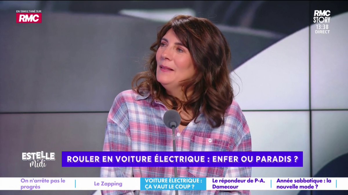 🚗 Rouler en voiture électrique 🎙️ Estelle Denis : "Je me suis arrêtée à une station Total, je mets ma carte et ils me disent qu'ils me prélèvent de 72€ alors que j'ai chargé pour 24€... Je ne suis toujours pas remboursée ! C'est comme une caution..." #EstelleMidi