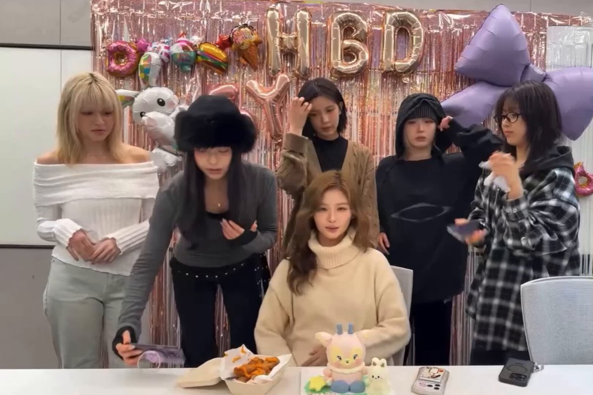 Lily was struggling to raise her hands to do a bunny pose because of her outfit, and the girls started laughing and filming her 😭