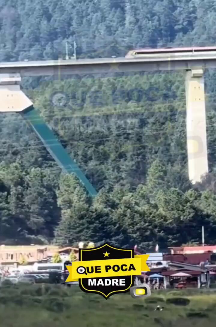 🥰‼HERMOSO‼🚉 EL Tren El Insurgente PASANDO POR #LaMarquesa 🏞❤ 🤳#ReporteCiudadano 🗣Les comparto esta bonita postal del #tren Interurbano #México- #Toluca, a su paso por La Marquesa. Una verdadera chulada. #Tren #Edomex #CDMX