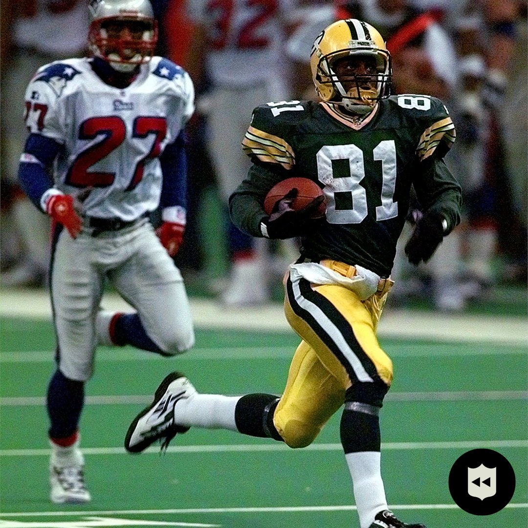 On this day back in 1997, the Green Bay Packers beat the New England Patriots to win SB XXXI, with a final score of 35-21. 🏆