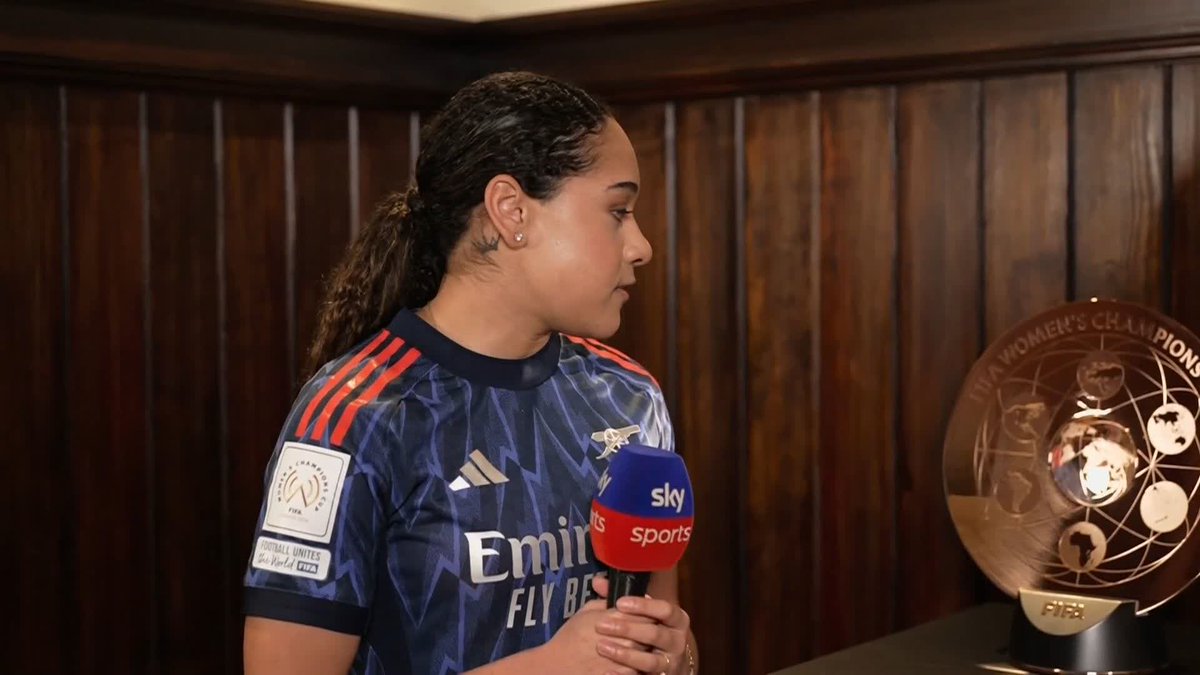 "It will all be worth it in the end" 💪 Olivia Smith on what it would mean if Arsenal won the Women's Champions Cup! 🏆