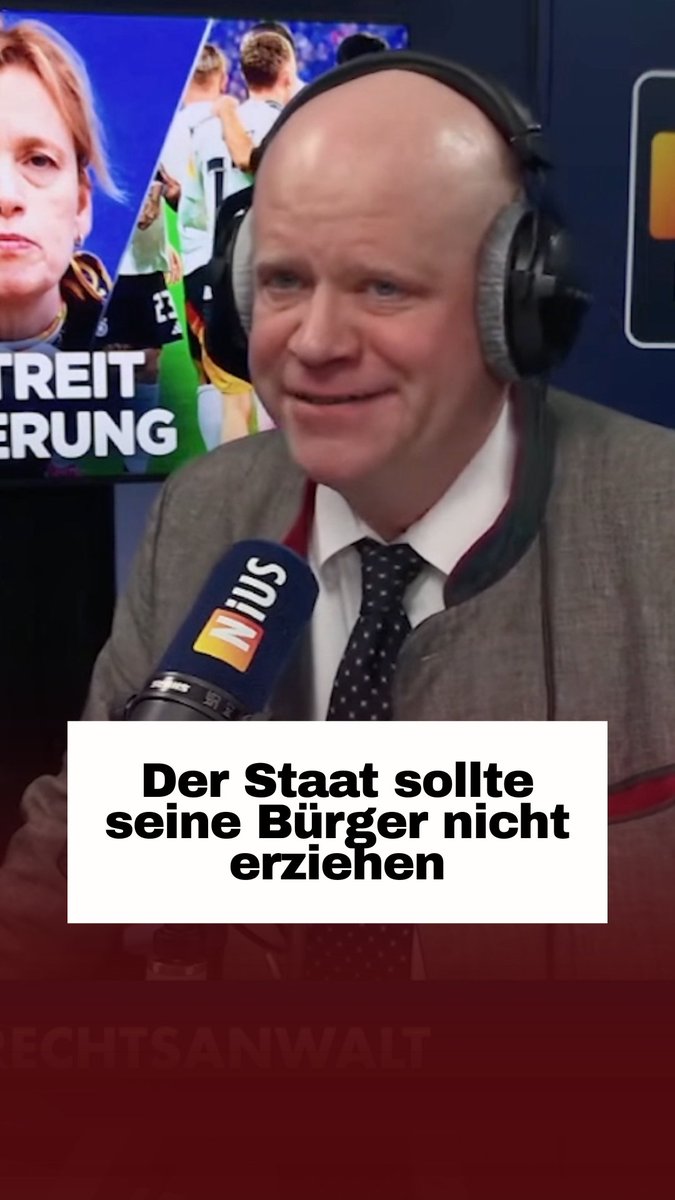 Die Frauen in der Union CDU, CSU erkennen das Thema Parallelgesellschaft und Migration, fordern jetzt ein Burkaverbot und hoffen, so der AfD Wählerstimmen abzunehmen. Kann ein staatliches Verbot wirklich Selbstbestimmung fördern, oder? Also das ist eine Art zu operieren, die dem freiheitlichen Staat eigentlich nicht im Genom steht. Wir wollen eigentlich einen freiheitlichen Verfassungsstaat, der sich dadurch auszeichnet, dass er seine Bürger eben gerade nicht erzieht, sondern die engere Lebensgestaltung einschließlich der persönlichen Religion ganz einfach dem Bürger überlässt.