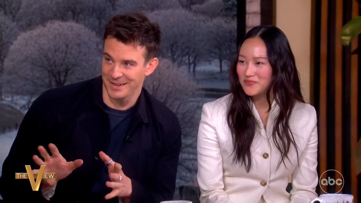 'Bridgerton' stars Luke Thompson and Yerin Ha tell us about taking center stage in season four of the hit series!