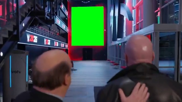 time to play the green screen