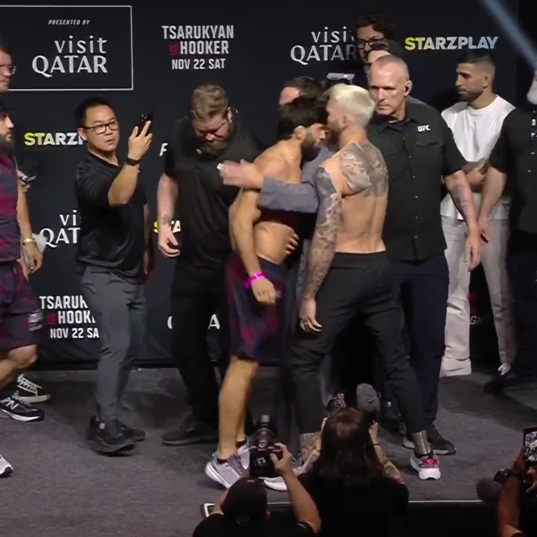 Dan Hooker says Arman fractured his nose with a Headbutt when they faced off 😬 Via Ariel Helwani