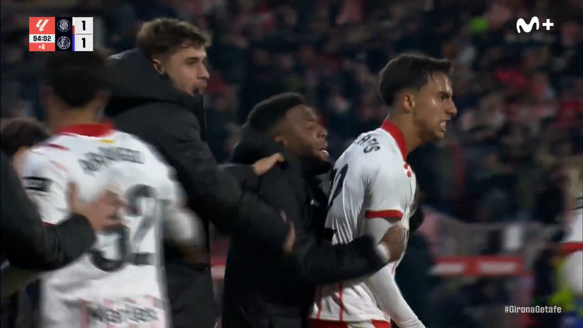 El remate es de Vitor Reis. 𝗘𝗟 𝗚𝗢𝗟 𝗘𝗦 𝗗𝗘 𝗧𝗢𝗗𝗢 𝗠𝗢𝗡𝗧𝗜𝗟𝗜𝗩𝗜. El Girona FC rescata un punto ante el Getafe en el 94'. #LALIGAEASPORTS #LaCasaDelFútbol