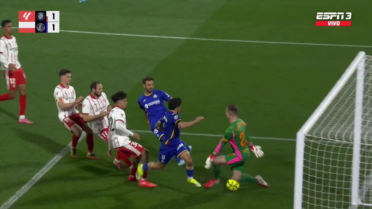 #ExRiver | Casi gol de Sebastián Boselli en la última jugada del partido contra el Girona de Claudio Echeverri.