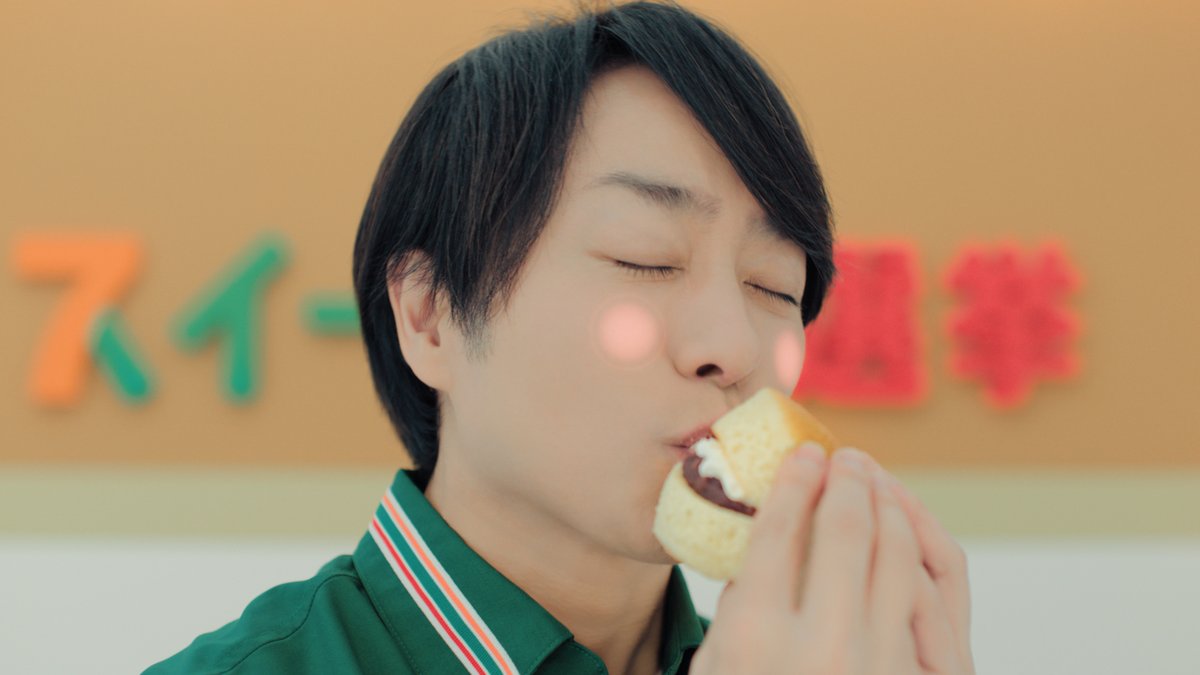 \櫻井翔さん、相葉雅紀さん、天海祐希さん出演📺/ なにがあるかな、セブン‐イレブン。新CM 「スイーツ総選挙 総集篇」公開🍰 新CMでは、3人それぞれが推しのスイーツを紹介✨ 皆さんもお気に入りのしあわせ食感スイーツが見つかるかも!?是非新CMをご覧ください💓