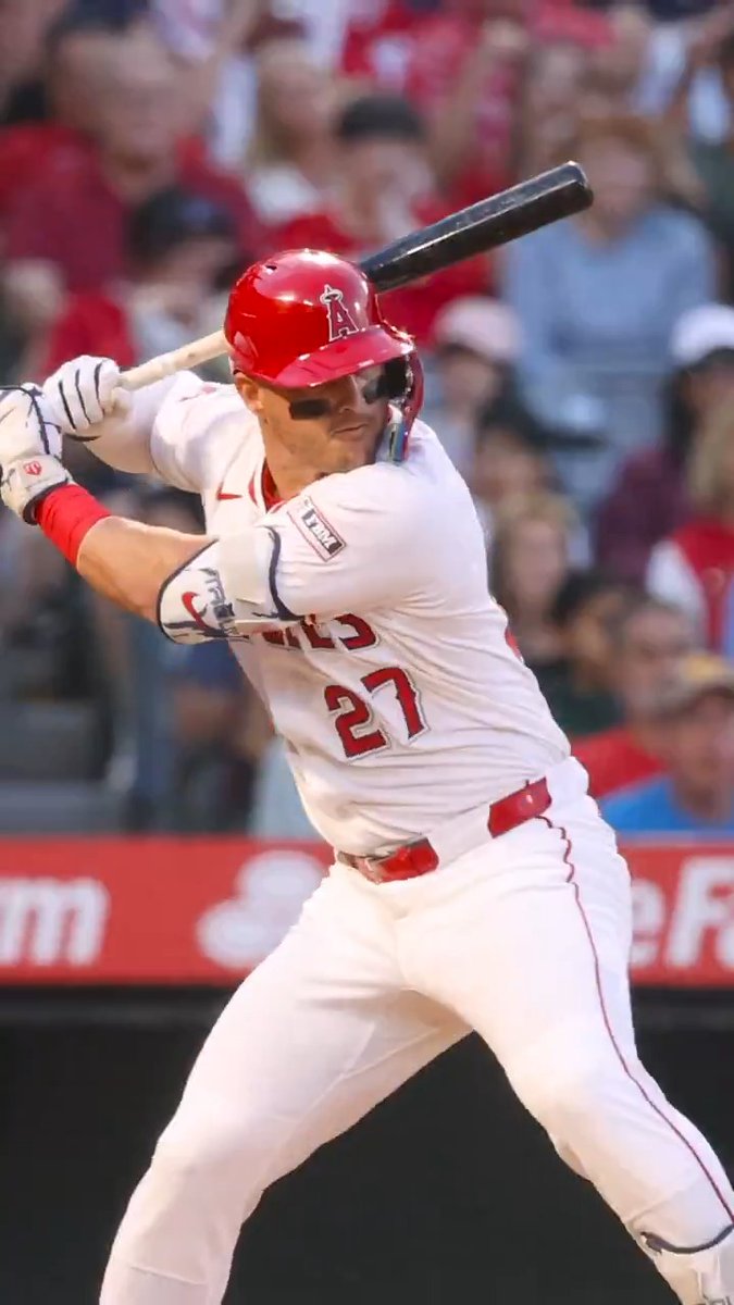 drop a 🐐 if you're ready to watch Mike Trout in 2026 ⬇️