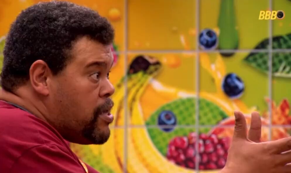 A GENTE PENSA E ELA FALA: Sol comeu o koo da Ana Paula e jogou na cara dela que ela é agressiva, que já foi expulsa por bater em outro participante. 🗣️ #BBB26
