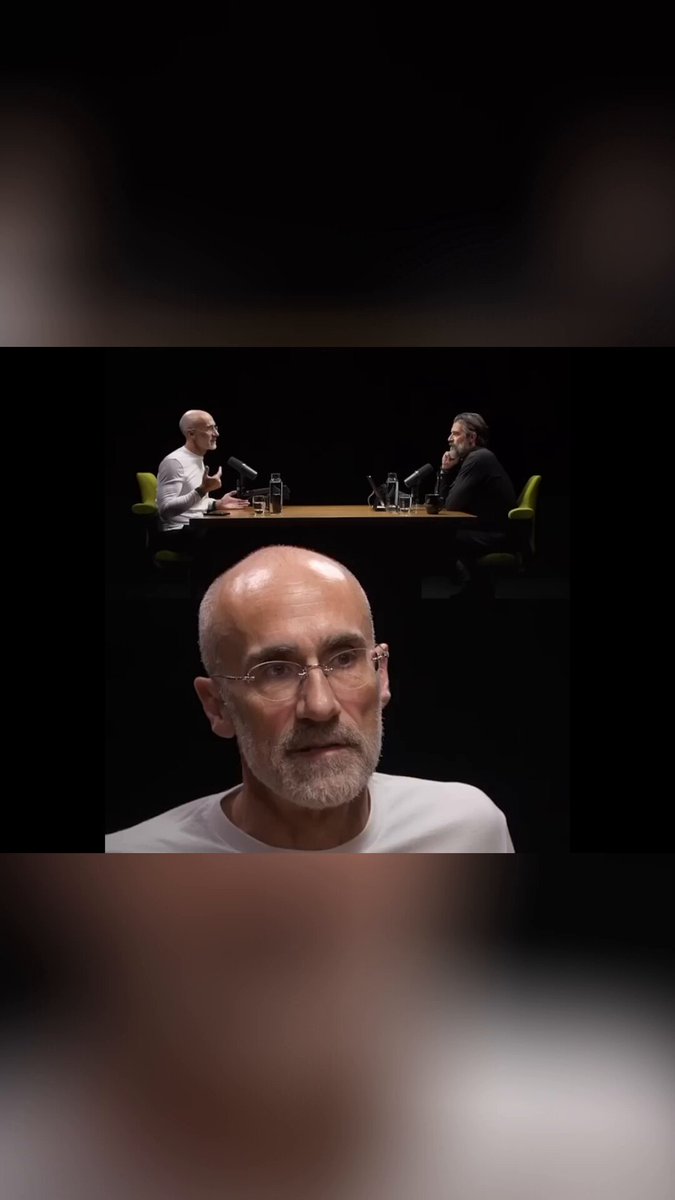 Harvard happiness professor Arthur Brooks: Never waste your suffering. In his class, students keep a "failure & disappointment list." Each setback: Write it down, leave space. 1 month later: What did you learn? 3 months later: What good came from it? By the next hardship, you actually look forward to it—because past pains become wisdom + unexpected benefits. Sacrifice isn't wasted; it's fuel for growth. This 54-sec clip is a simple, powerful hack to turn losses into long-term gains. Have you ever revisited an old failure and found hidden silver linings? Or tried a "disappointment journal"? Share how it shifted your perspective.