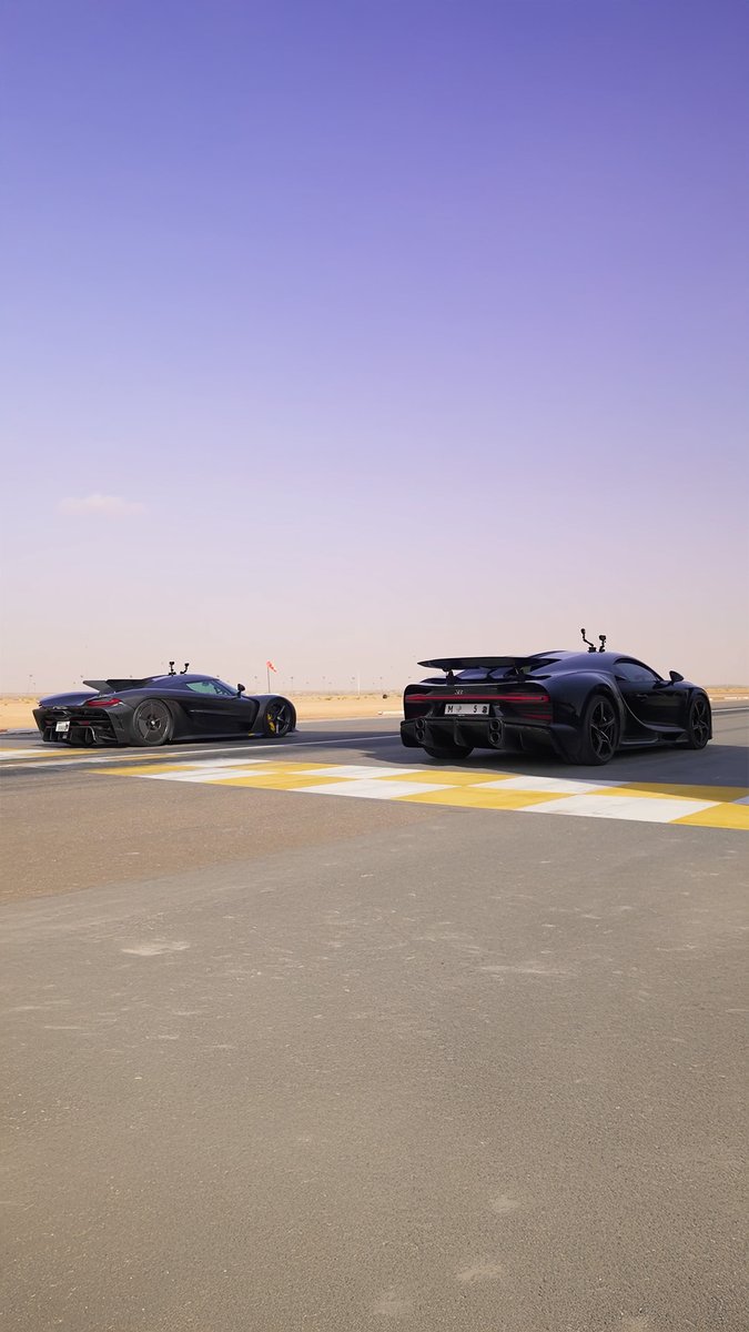 Is the Koenigsegg vs Bugatti debate over? 🤔