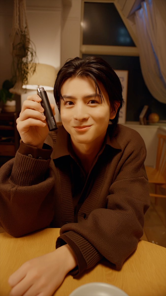 ／ 大人HARU🥂🧡 ＼ いつもと違って大人っぽいハルくんに、理由を聞いてみた！ _______________________ 🛒柏木悠限定のコラボ特典をご用意！ 👉 詳細はこちら 🔗 #カラリア香りの定期便 #柏木悠 #ハルカラリア
