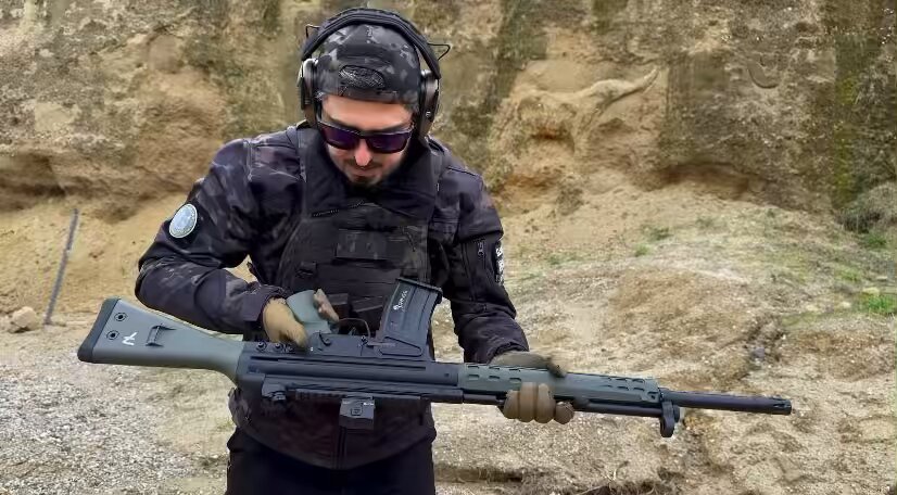 Silahı şeytan doldurmaz. Silahı kontrol etmediğin için, kontrolsüzce tetiği çektiğin için patladı.