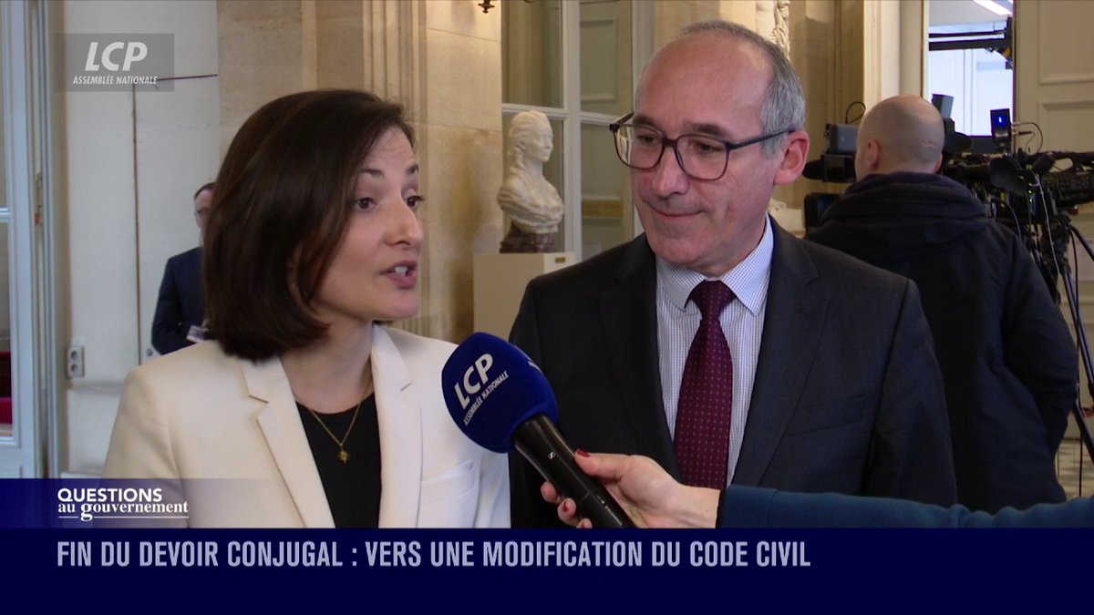 "Ce n'est parce que vous dites 'oui' au moment du mariage que vous dites 'oui' pour des relations sexuelles à vie" : Marie-Charlotte Garin défend, avec Paul CHRISTOPHE, la fin du devoir conjugal. #QAG #DirectAN