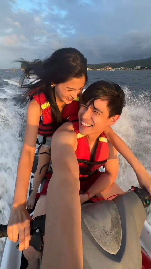 Grabeng sunset glow naman 'yan AzRalph! 😍💛 Abangan sina AZ Martinez at Ralph de Leon sa #TheSecretsOfHotel88! 🎥: @ralph_dl | TikTok