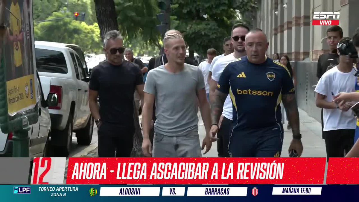 🚨 #AHORA - ¡SANTIAGO ASCACIBAR LLEGÓ A LA CLÍNICA PARA HACERSE LA REVISIÓN MÉDICA Y SER NUEVO REFUERZO DE BOCA! 📺 #ESPNF12 | #DisneyPlus Plan Premium
