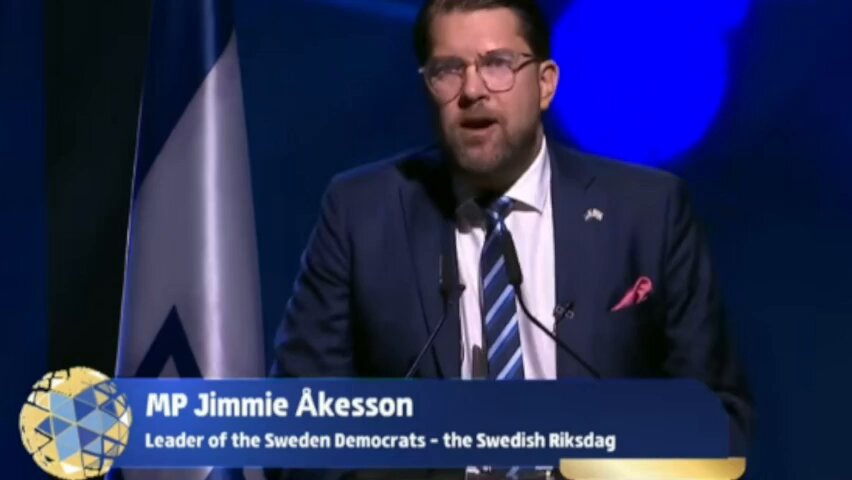 Jimmie Åkesson i israel: Det är moraliskt rätt att stödja israel, finns inget alternativ - Jösses vad du simpar för israel Jimmie Åkesson 🤮