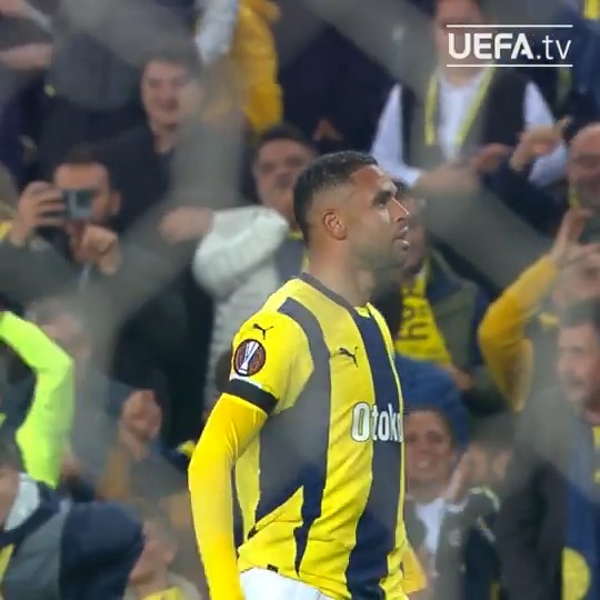 💥 Yağız Sabuncuoğlu: Fenerbahçe, En-Nesyri için bir ikna turu daha yapacak.
