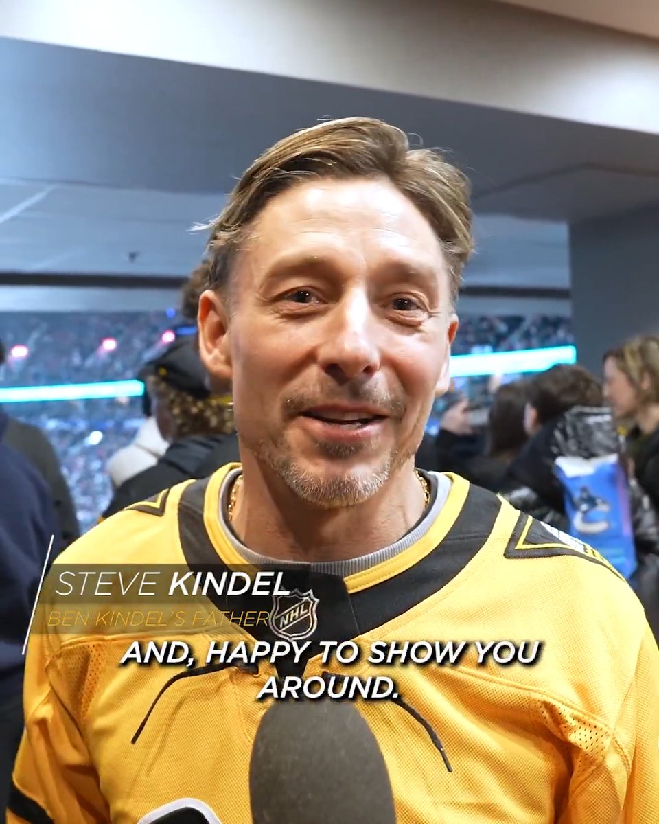 The gang’s all here 🤝 Ben Kindel's dad, Steve, gave us a look at the Kindel suite during Sunday's game!