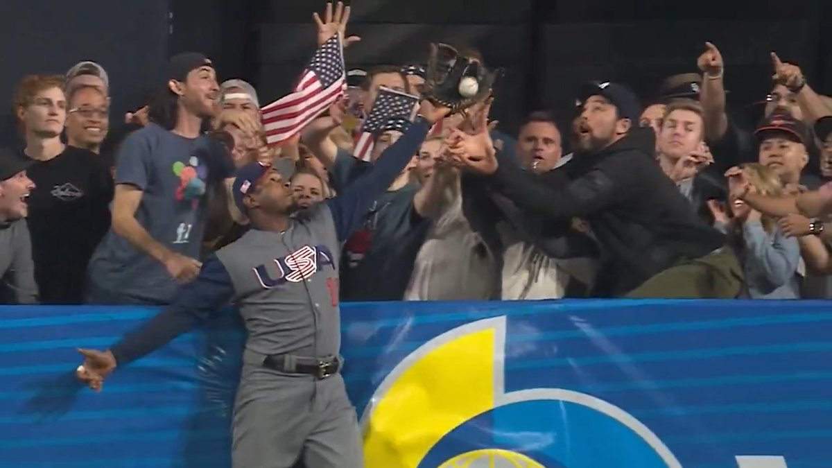 Increasingly EPIC defense from the #WorldBaseballClassic 😱